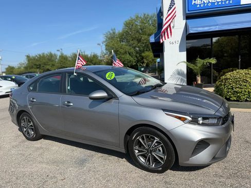 Used 2024 Kia Forte LXS FWD image 1