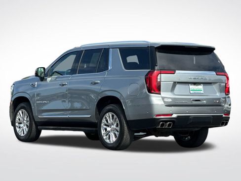 Used 2025 GMC Yukon Denali AWD/4WD image 5