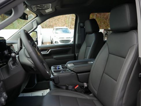 New 2026 Chevrolet Silverado 3500 LT w/ Safety Package image 9