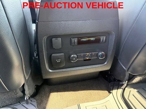 Used 2017 Ford Expedition Limited AWD/4WD image 16