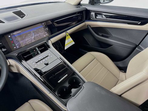 New 2025 Porsche Panamera image 25