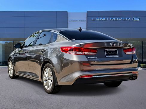 Used 2018 Kia Optima LX w/ 17" Alloy Wheels Package FWD image 6