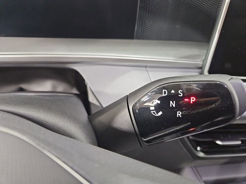 New 2026 Volkswagen Tiguan SE AWD/4WD image 22