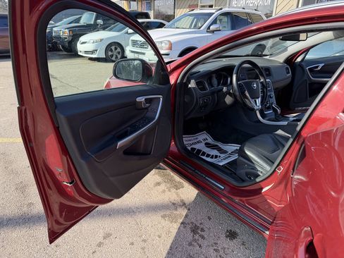 Used 2015 Volvo V60 T5 Premier FWD image 24