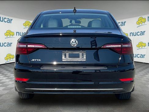 Used 2021 Volkswagen Jetta SE w/ SE Cold Weather Package image 5