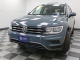 Certified 2020 Volkswagen Tiguan SE w/ Panoramic Sunroof Package image 5