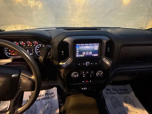 Certified 2021 Chevrolet Silverado 1500 Custom AWD/4WD image 19