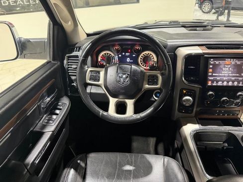 Used 2016 RAM 1500 Laramie w/ Convenience Group image 28