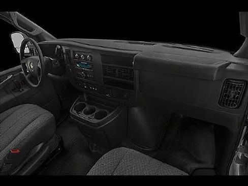 Used 2020 Chevrolet Express 3500 w/ Driver Convenience Package RWD image 97