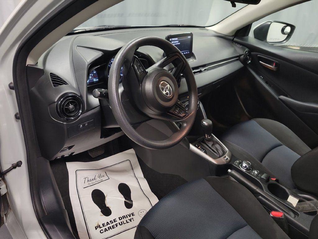 Used 2019 Toyota Yaris L FWD image 16