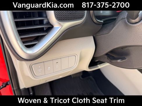 Certified 2025 Kia Soul LX w/ LX Technology Package image 16