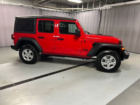 Used 2022 Jeep Wrangler Unlimited Sport image 8