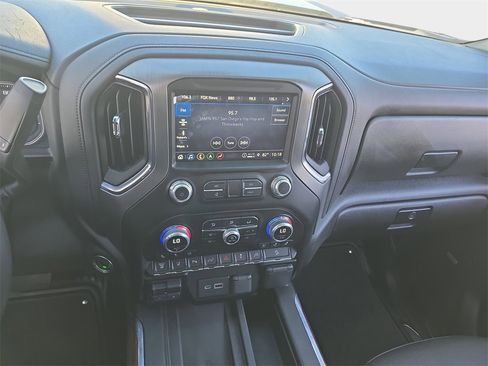 Used 2023 GMC Sierra 3500 Denali image 22