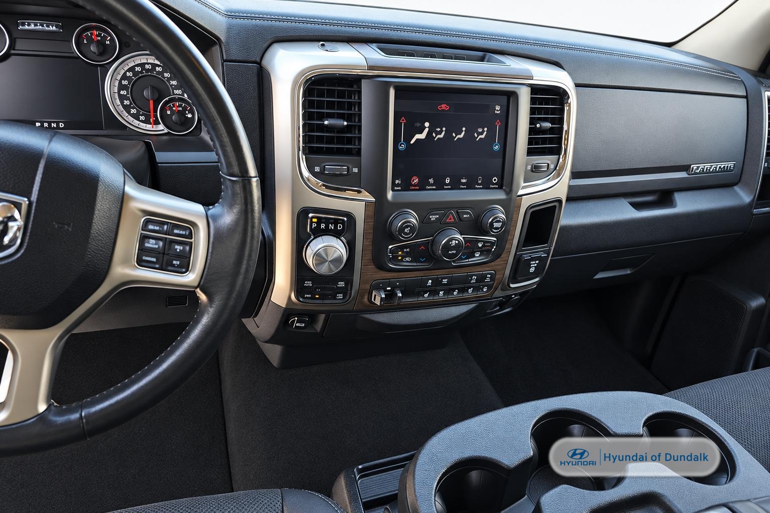 Used 2018 RAM 1500 Laramie w/ Convenience Group AWD/4WD image 8