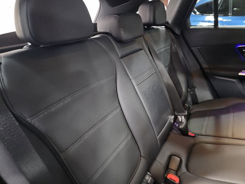 Used 2026 Mercedes-Benz GLC 300 4MATIC image 13