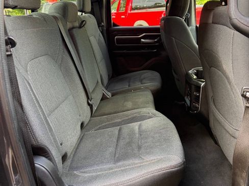 Used 2019 RAM 1500 Big Horn AWD/4WD image 18