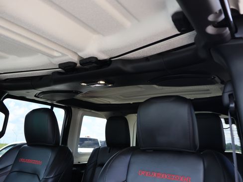 Used 2019 Jeep Wrangler Unlimited Rubicon AWD/4WD image 45