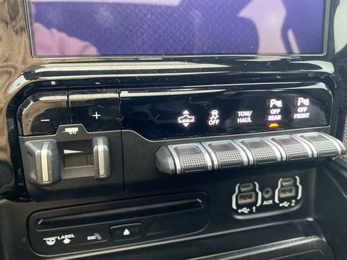 Used 2019 RAM 1500 Limited image 40