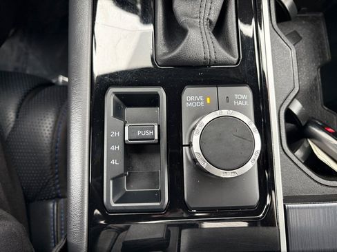 Used 2025 Toyota Tundra Platinum image 26