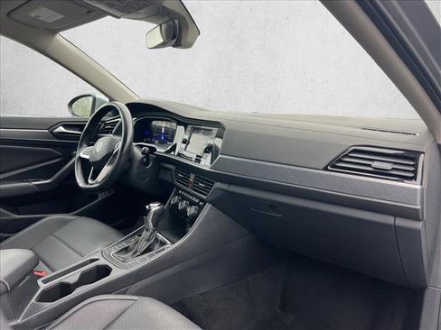 Used 2024 Volkswagen Jetta SE FWD image 21