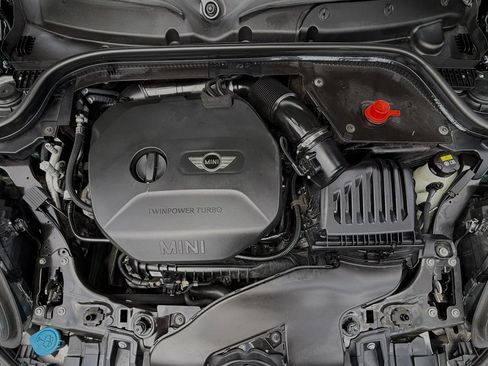 Used 2018 MINI Cooper 4-Door Hardtop FWD image 9