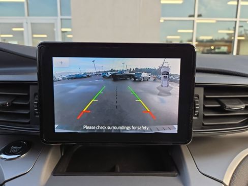 Used 2022 Ford Explorer XLT image 25