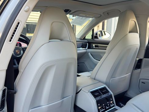Used 2023 Porsche Panamera Platinum Edition RWD image 39