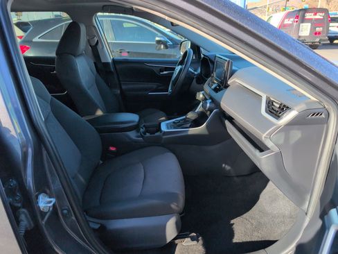 Used 2019 Toyota RAV4 XLE image 34