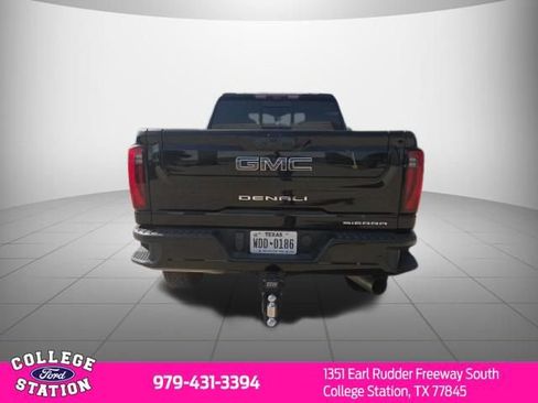 Used 2025 GMC Sierra 2500 Denali Ultimate AWD/4WD image 5