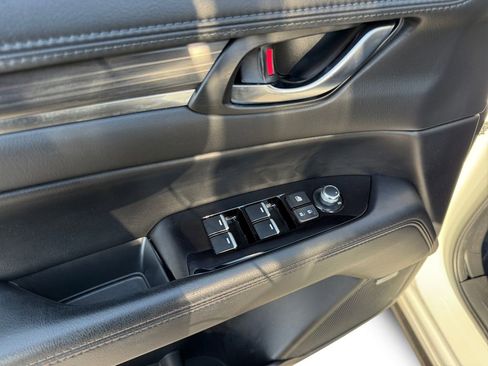 Used 2023 MAZDA CX-5 AWD 2.5 S w/ Premium Package image 11