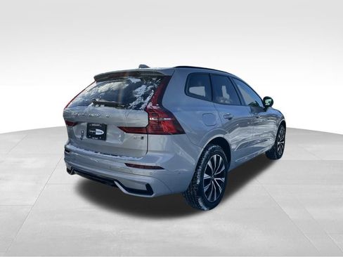 Used 2025 Volvo XC60 B5 Plus image 7