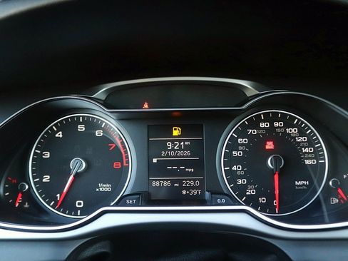 Used 2013 Audi A4 2.0T Premium Plus w/ Premium Plus Pkg image 17