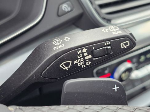 Used 2025 Audi Q5 2.0T Premium image 39