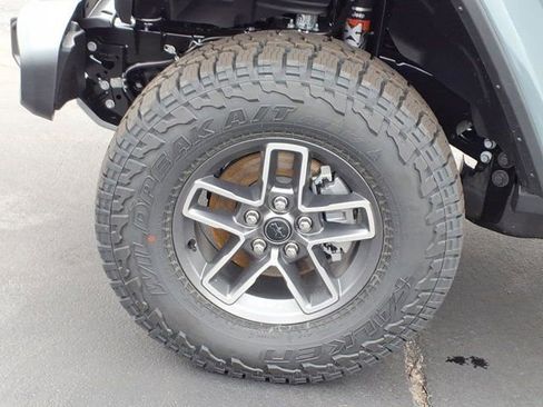 New 2026 Jeep Gladiator Mojave w/ Safety Group image 22