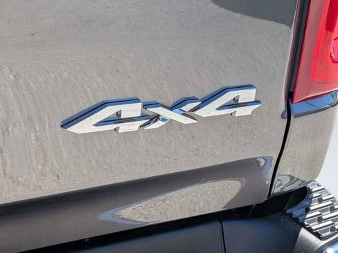 New 2026 RAM 1500 4x4 Crew Cab image 14