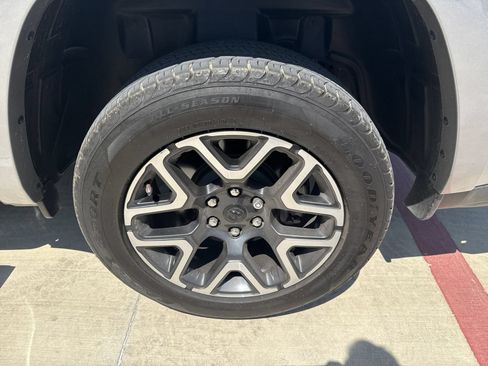 Used 2025 RAM 1500 Laramie w/ Sport Appearance Package AWD/4WD image 9