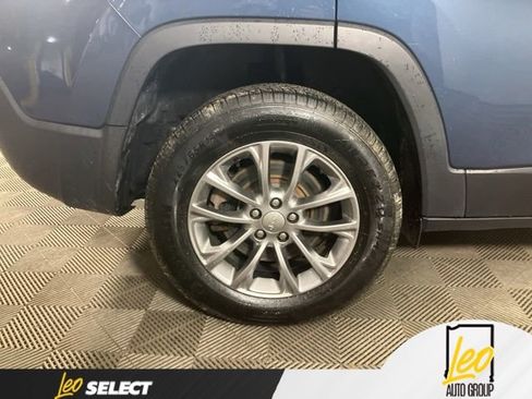 Used 2021 Jeep Cherokee Latitude Lux AWD/4WD image 23