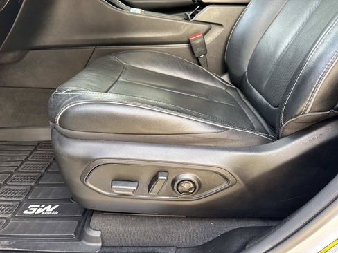 Used 2023 Jeep Grand Cherokee L Overland image 17