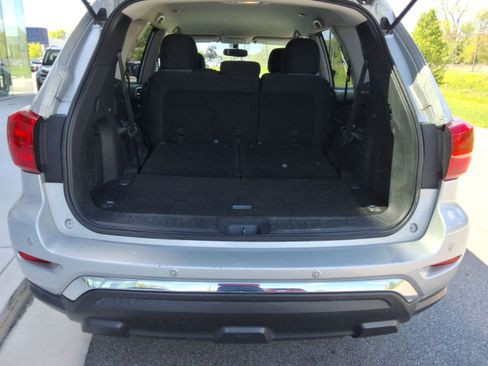Used 2017 Nissan Pathfinder SV AWD/4WD image 30