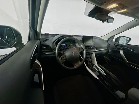 Used 2024 Mitsubishi Eclipse Cross LE image 18