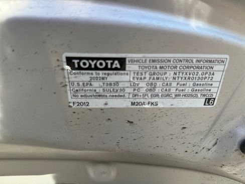 Used 2022 Toyota Corolla SE image 23