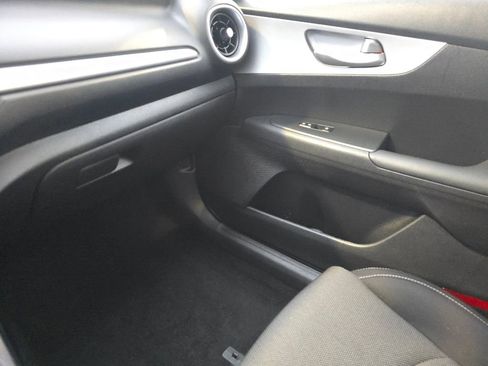 Used 2024 Kia Forte LXS image 31