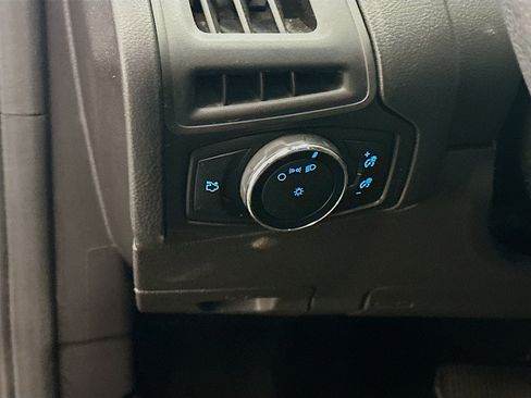 Used 2014 Ford Focus S FWD image 17