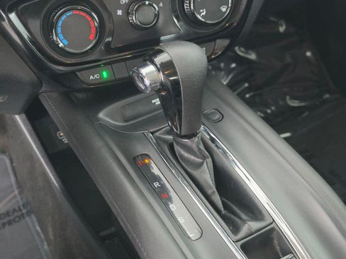 Used 2022 Honda HR-V LX image 32