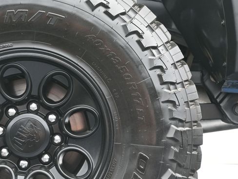 Used 2023 RAM 2500 Laramie w/ Night Edition image 44