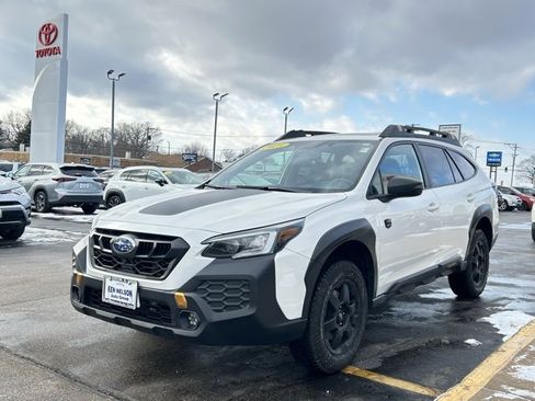 Used 2025 Subaru Outback Wilderness image 3