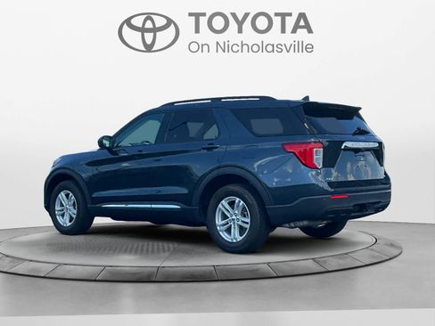 Used 2022 Ford Explorer XLT w/ Class IV Trailer Tow Package AWD/4WD image 3