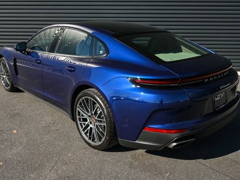 Certified 2025 Porsche Panamera image 3