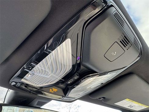 Used 2022 BMW 330i xDrive 330i xDrive w/ Driving Assistance Package image 26