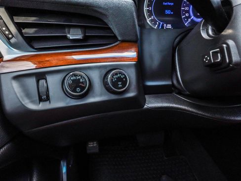 Used 2018 Cadillac Escalade Luxury image 42